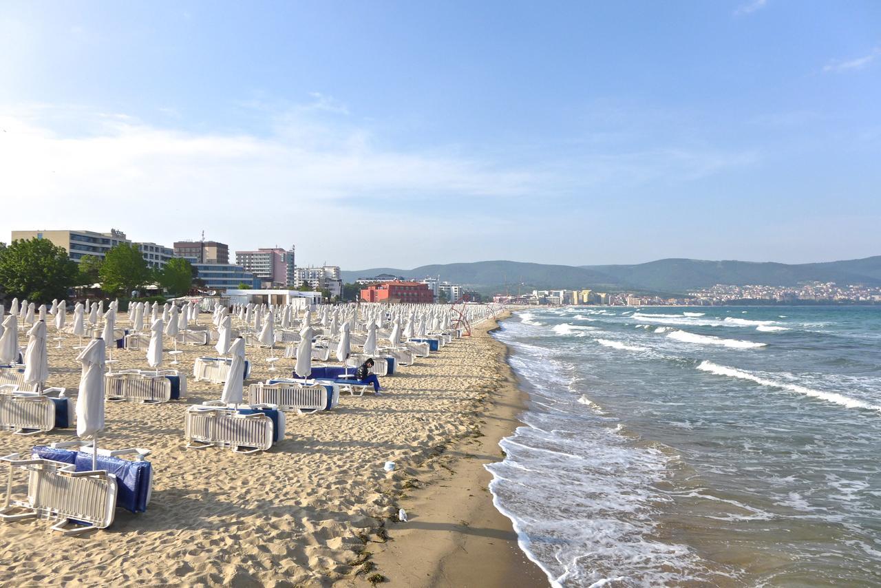 Persani Hotel-Free Parking Slăntjev Brjag Exteriör bild